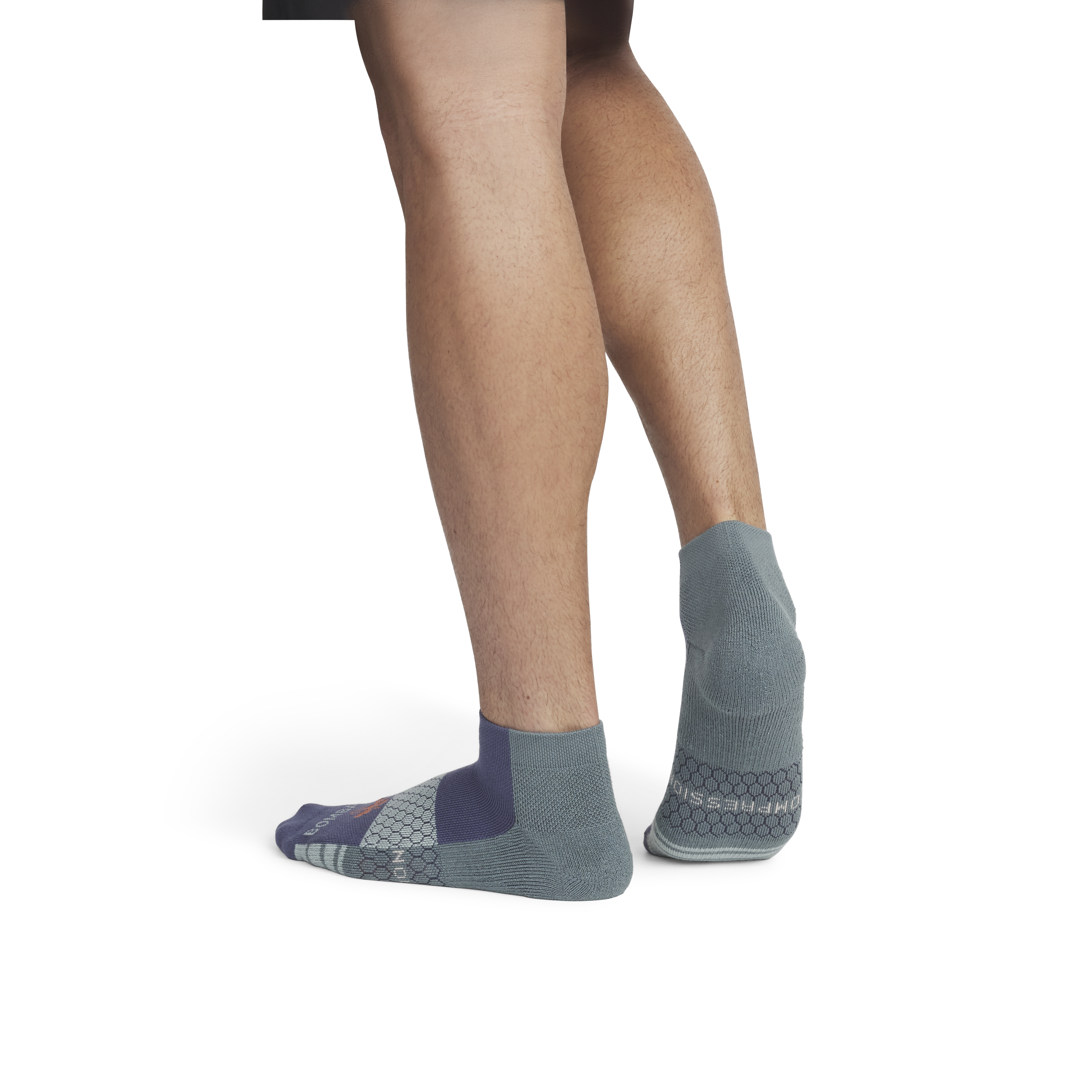 mombas Ankle Compression Socks 靴下　メンズ Men's Ankle Compression Sock 3-Pack - Bombas