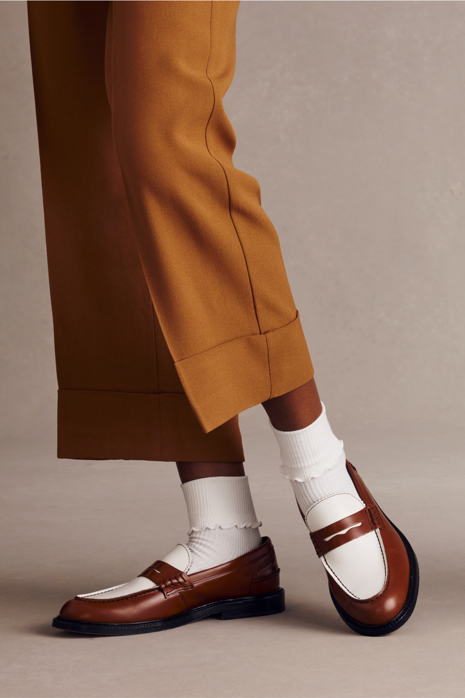 Women's Frilly Rib Half Calf Socks - BTF - Gallery Card 1