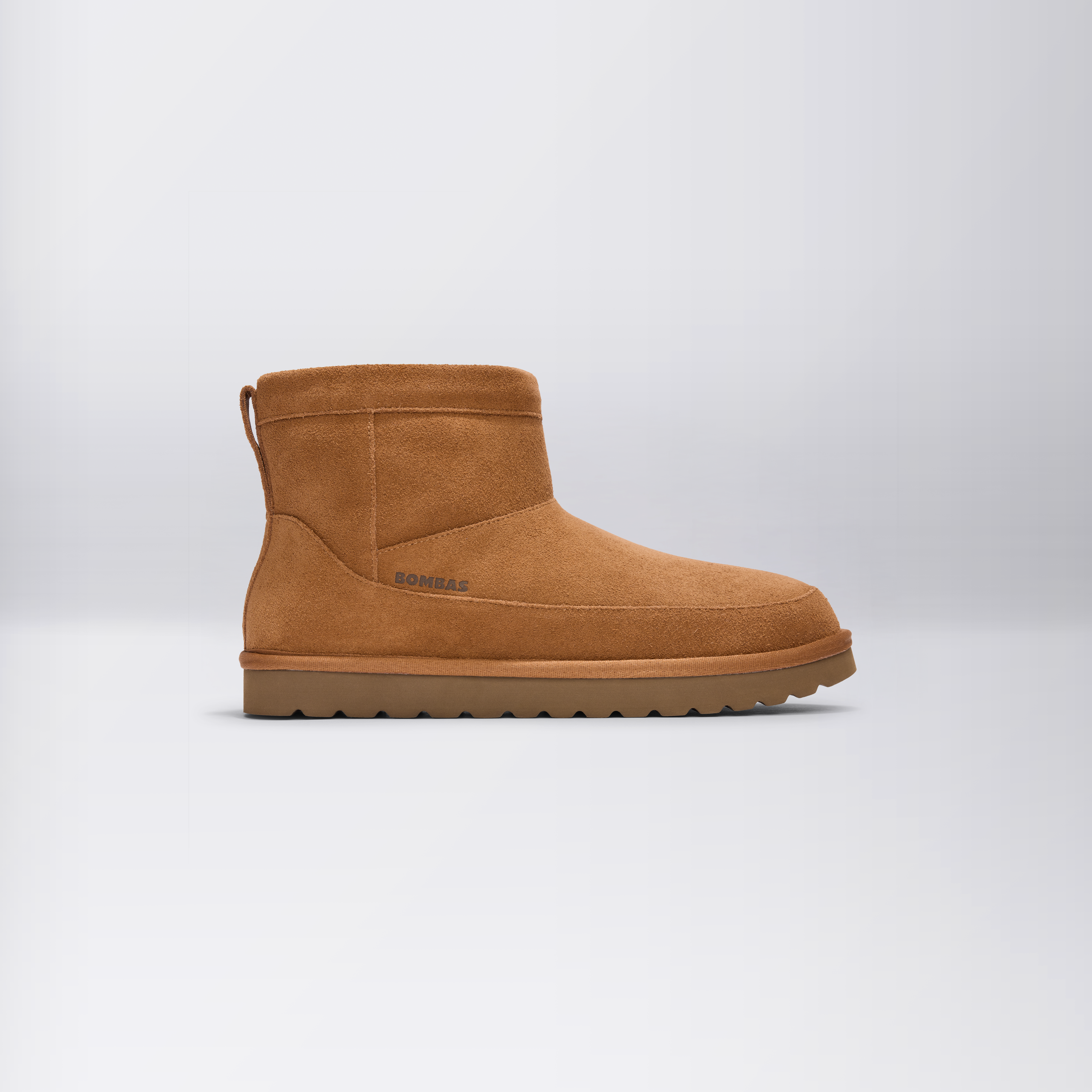 Bombas Saturday Suede Boot In Camel
