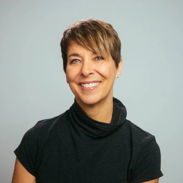 Vivian-Penuel-Square-600x600-1