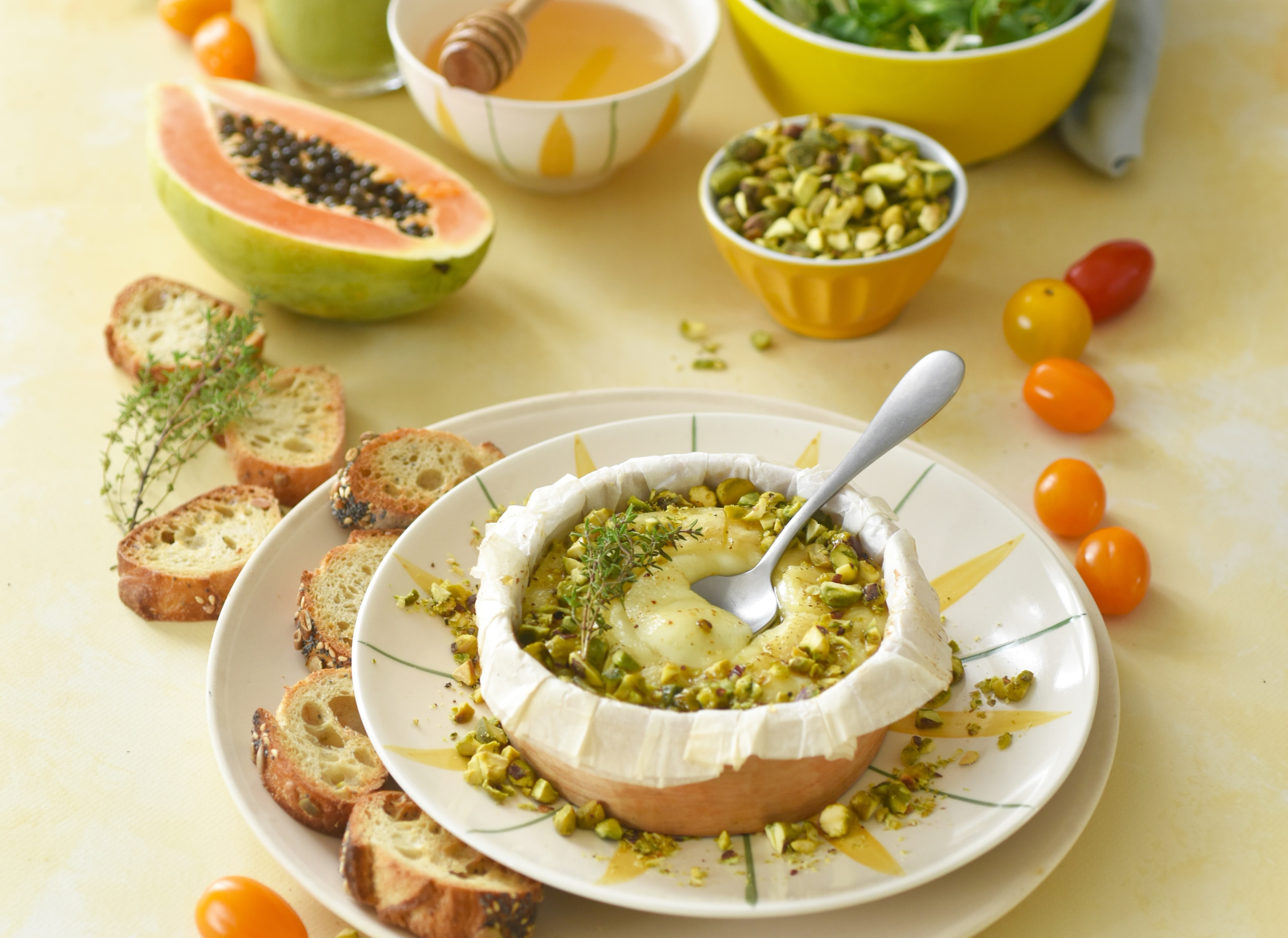 Braison rôti aux pistaches et au miel