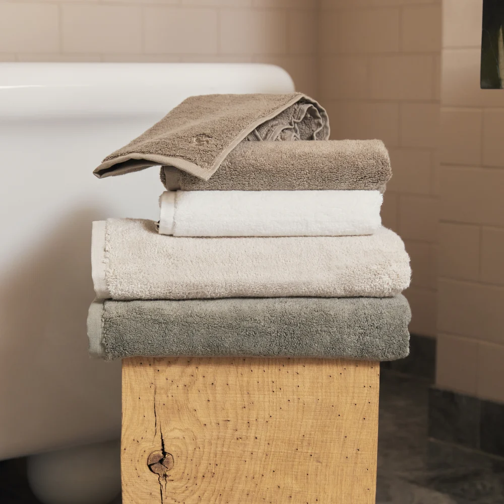 Singular society towels