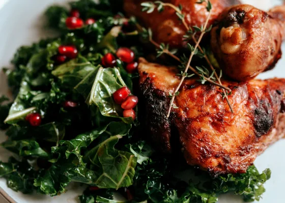 Grilled chicken with kale and pomegranate