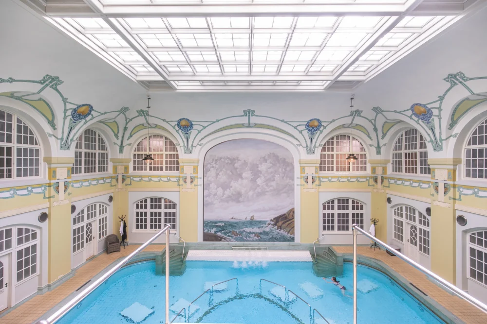 The pool at Hagabadet in Gothenburg