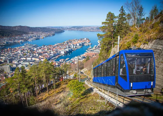 Floibanen med spektakulær udsigt i Bergen