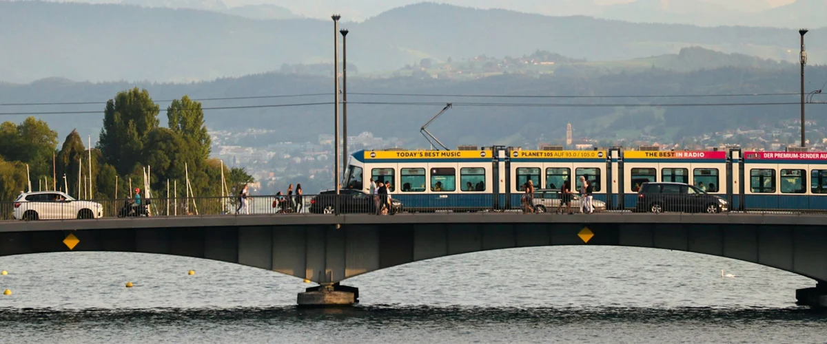 Zürich er en smuk by med mange søer