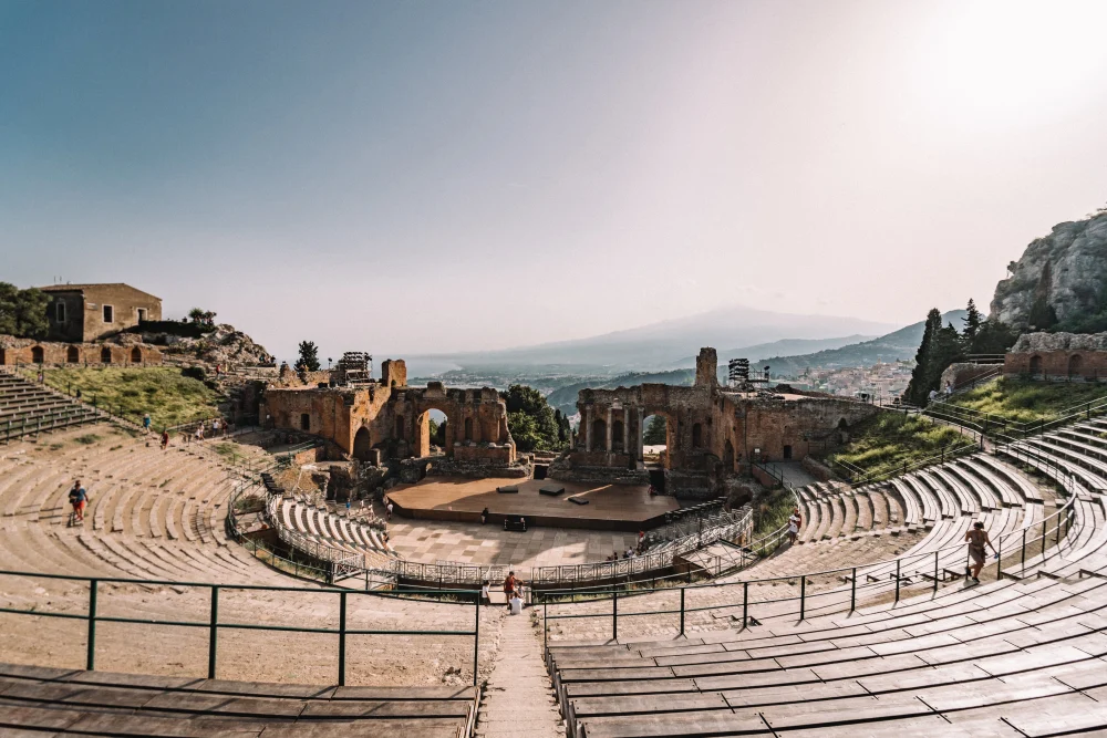 Den antika amfiteatern i Taormina