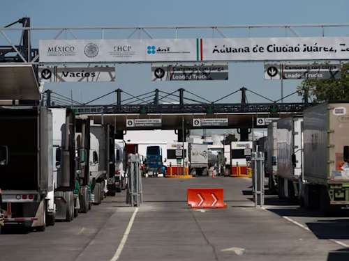 What factors increase logistics costs in Mexico?