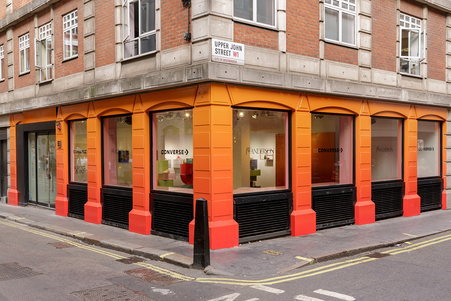 converse carnaby street