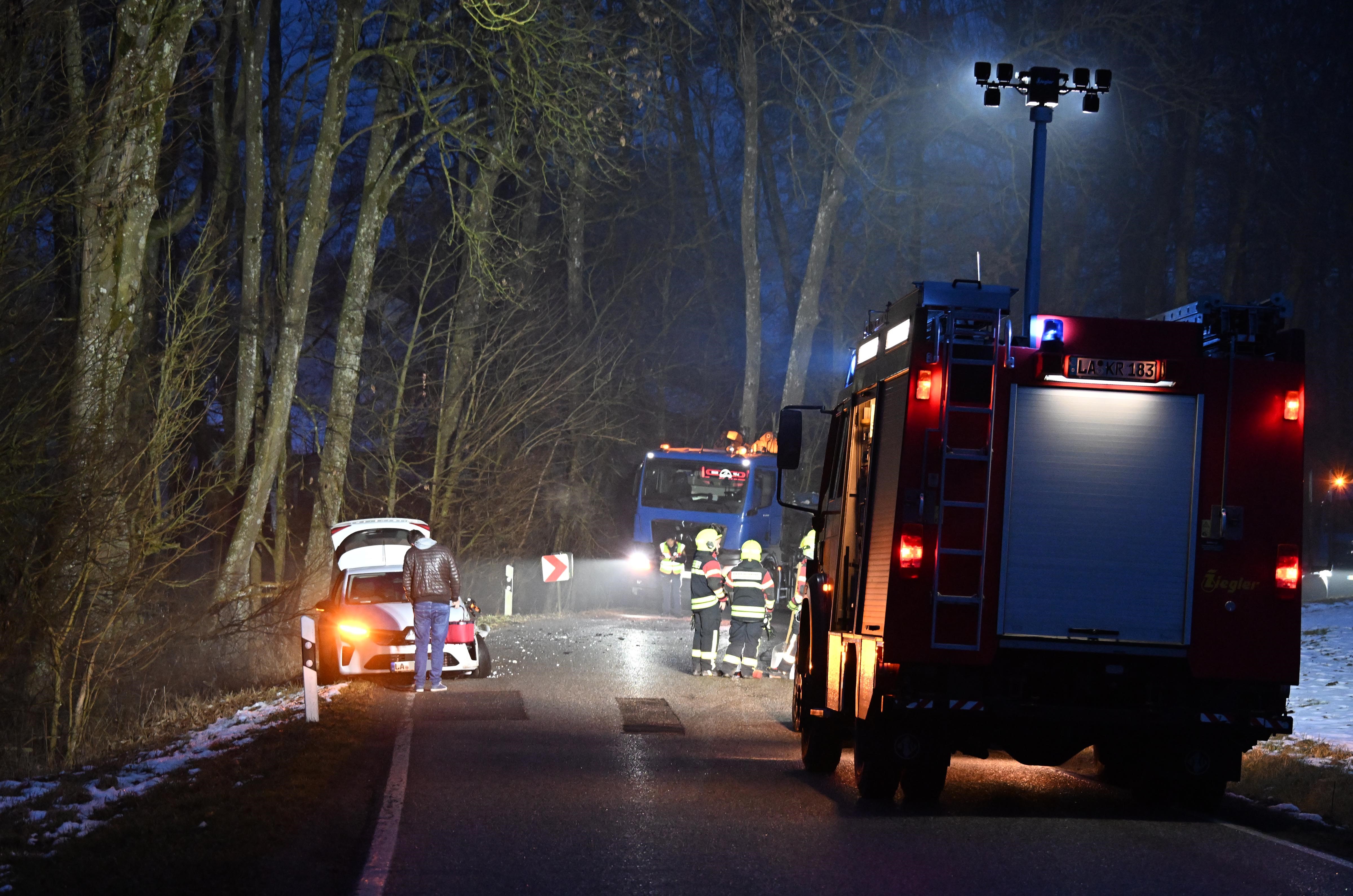 Brand 2 Verkehr  PKW