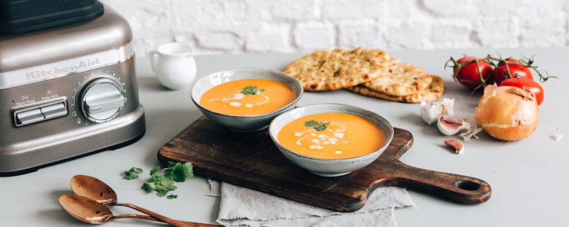 Roasted cauliflower and curry soup