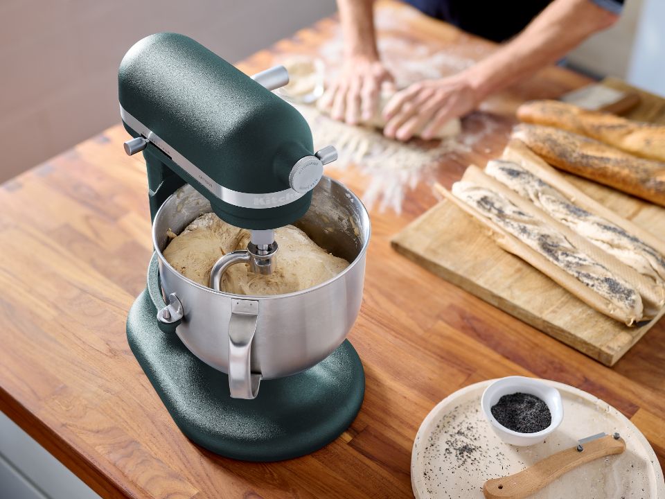 photo-left-right best-kitchenaid-mixer-for-advanced-makers