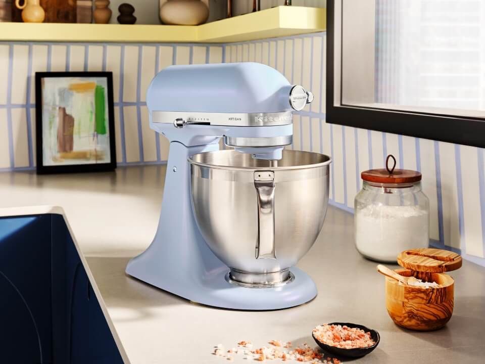 Mixers-tilt-head-4.8L-artisan-blue-salt-on-counter