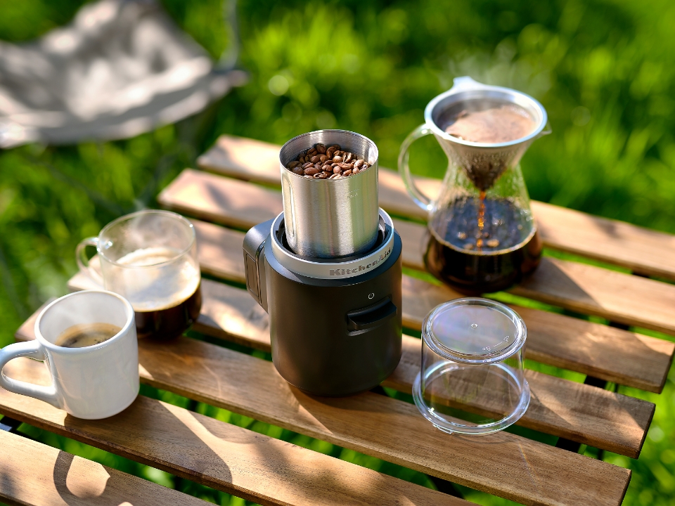 Clp-benefit-coffee-grinder-cordless-for-fresh-coffee-anytime-anywhere