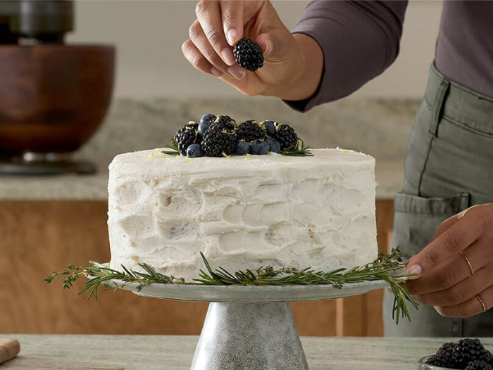 product-tips mixer-tilt-head make-cake