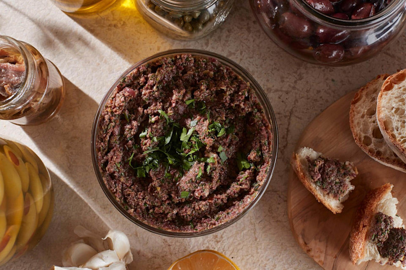Easy olive tapenade