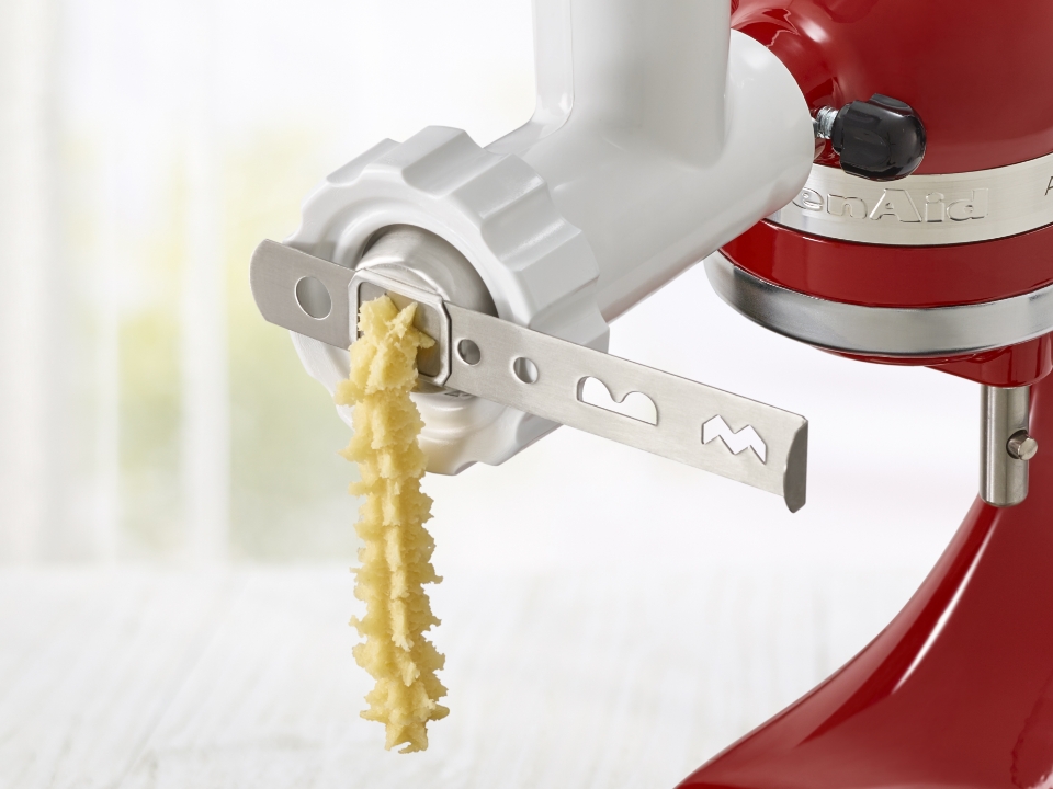 Accessories-cookie-press-exstension-pack-emire-red-mixer-with-attachment-close-up