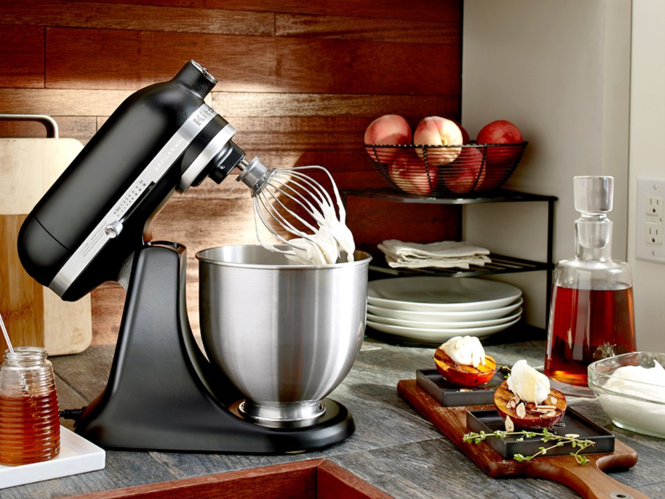 Stand mixer ARTISAN MINI 5KSM3311XECA 3,3 l, red metallic, KitchenAid 