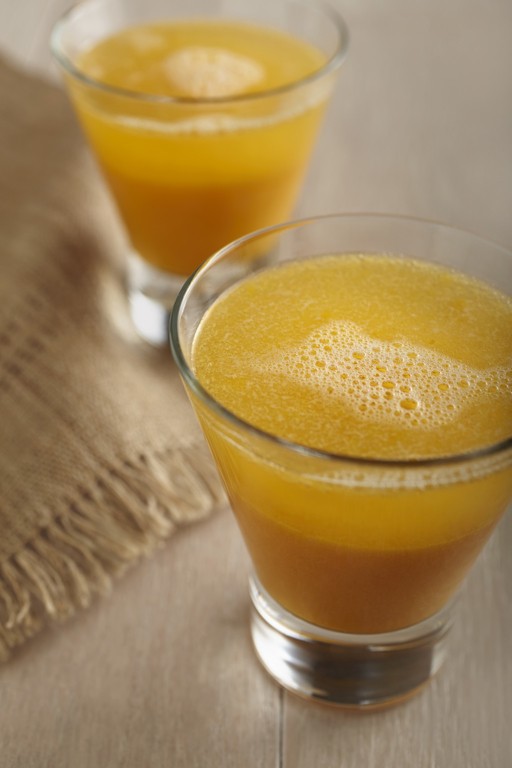 Import-Recipe - Fizzy peach mango cocktail