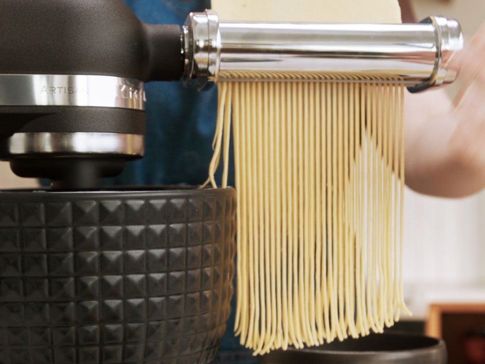 pâtissier tradition et innovation ROBOT PÂTISSIER À TÊTE INCLINABLE 4,7L - ARTISAN - MONOCHROME