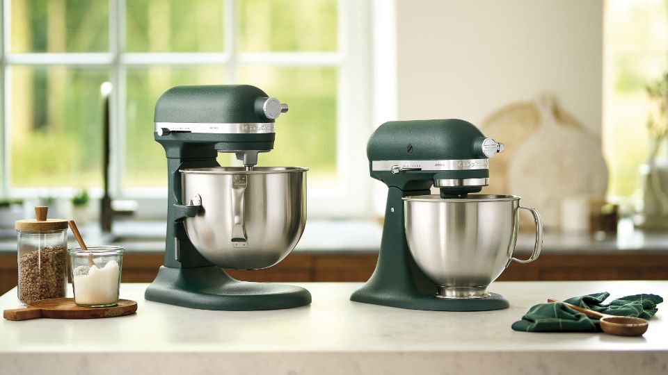 @2x-media-module-mobile-16x9 best-kitchenaid-mixer-tilt-head-and-bowl-lift-in-pebbled-palm