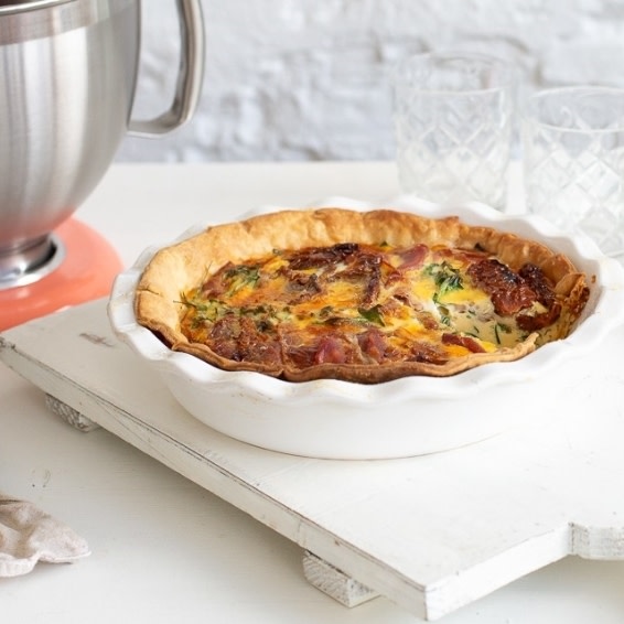Quiche-with-rocket-sun-dried-tomatoes-and-prosciutto