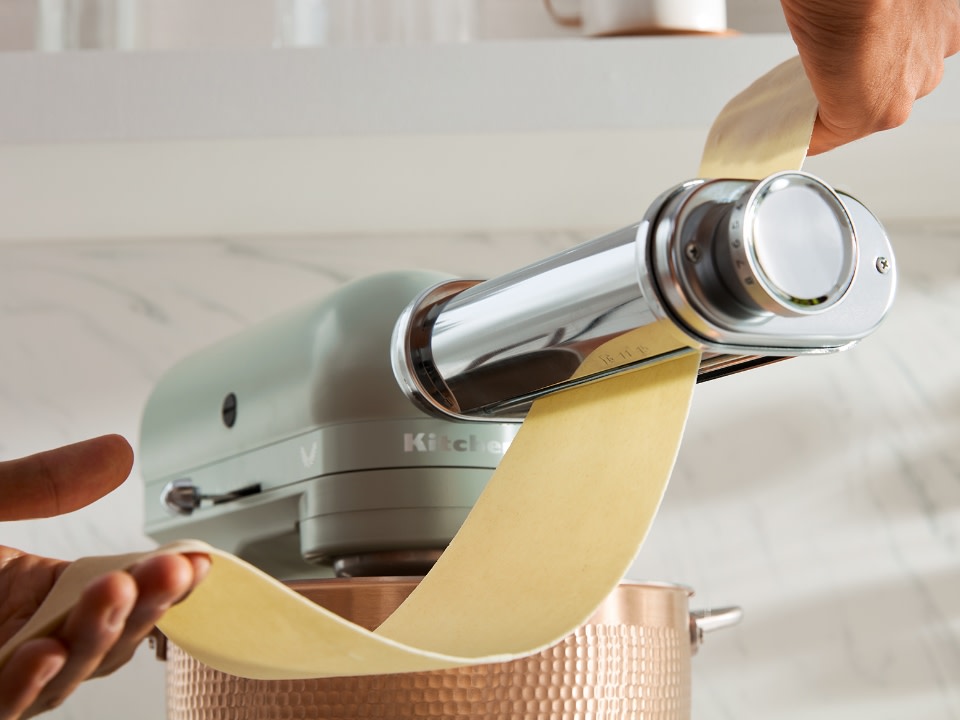 Mixers-tilt-head-47L-blossom-artisan-making-pasta-with-attachment-close-up