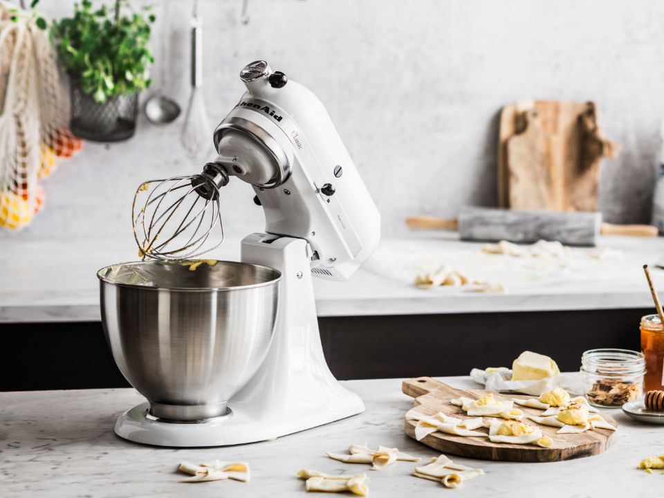 photo-left-right best-kitchenaid-mixer-for-beginners