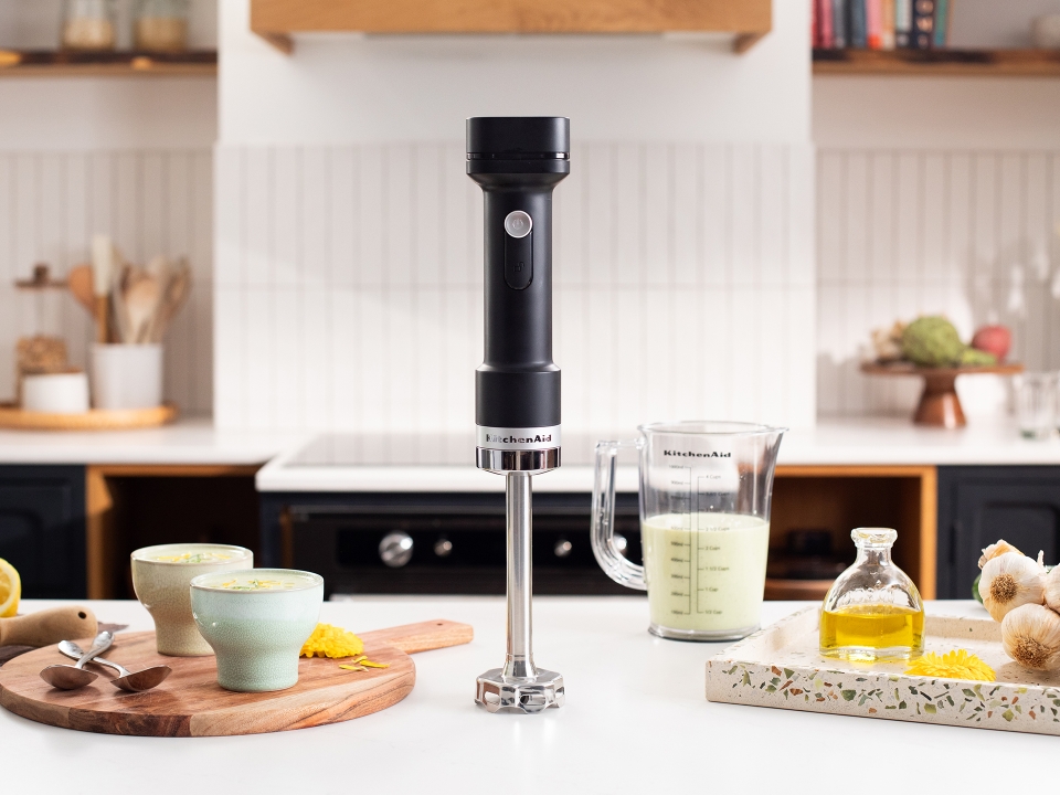 PLP-Hand blender-benefits-frothing-to-chopping-stick-blenders-do-it-all B