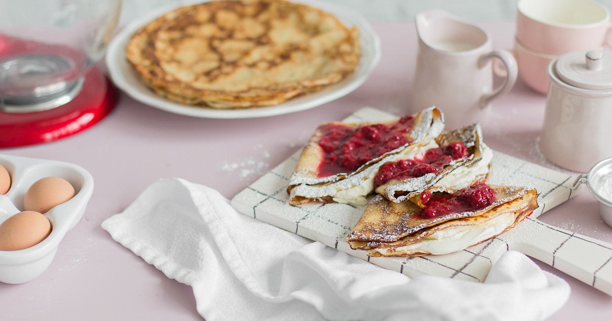 Crepes Header Einfaches Rezept für französische Crêpes | herzhaft oder süß | so geht ...