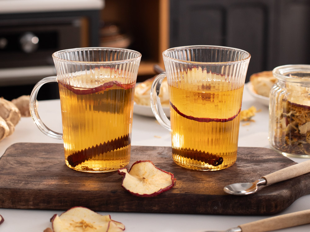 Marigold apple tea