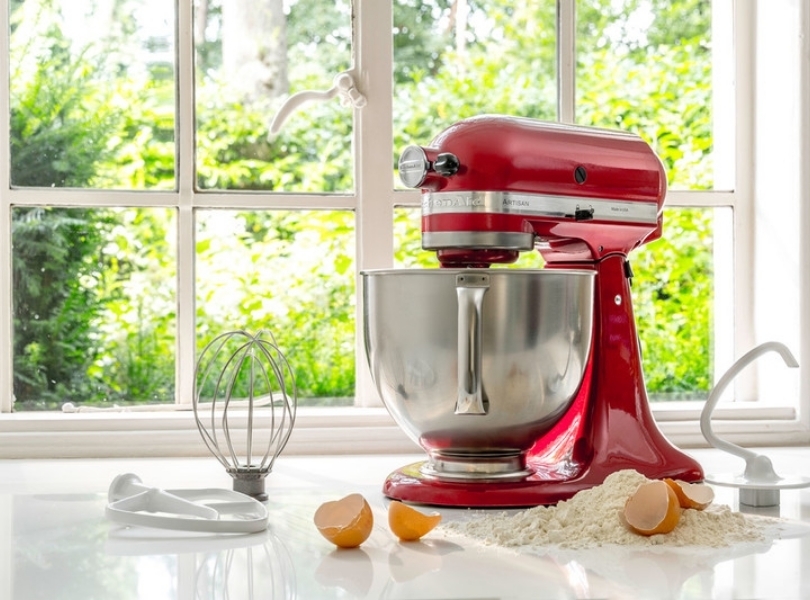 Red-mixer-with-whisk-dough-hook-and-paddle-attachment