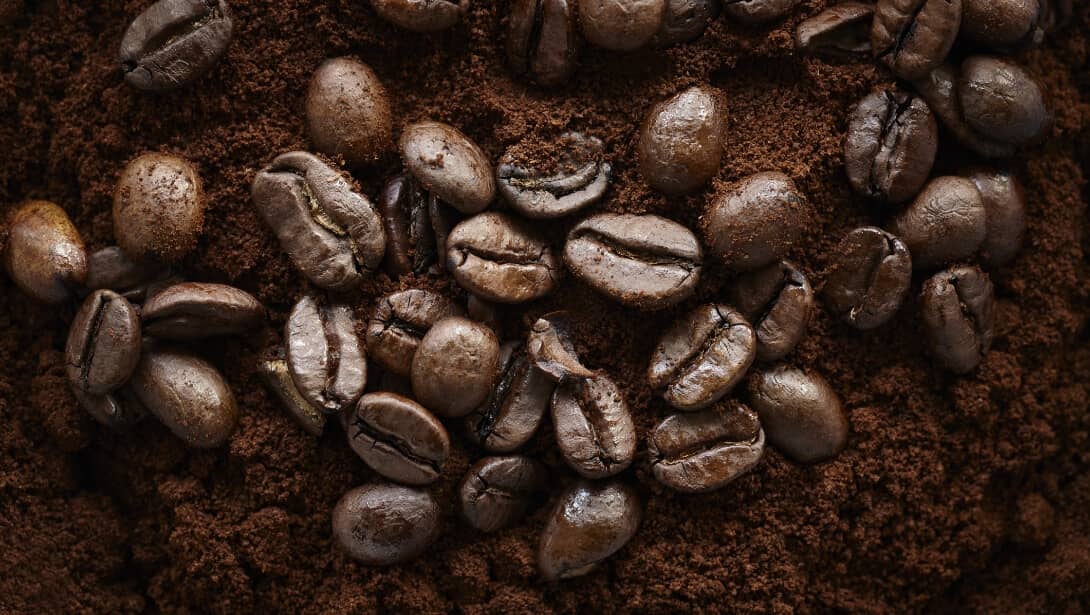 How-to-grind-coffee-beans-at-home-hero