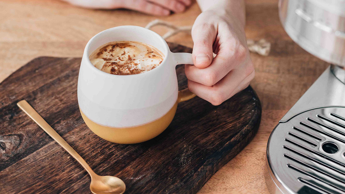 Homemade pumpkin spice latte coffee | KitchenAid IE