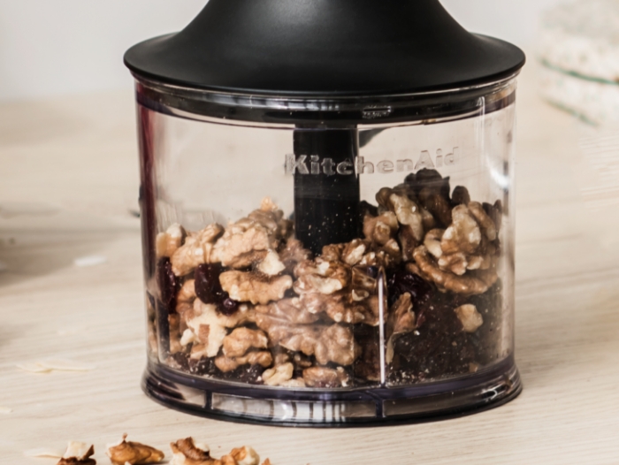 product-tips-cordless-go-hand-blender-chop-nuts