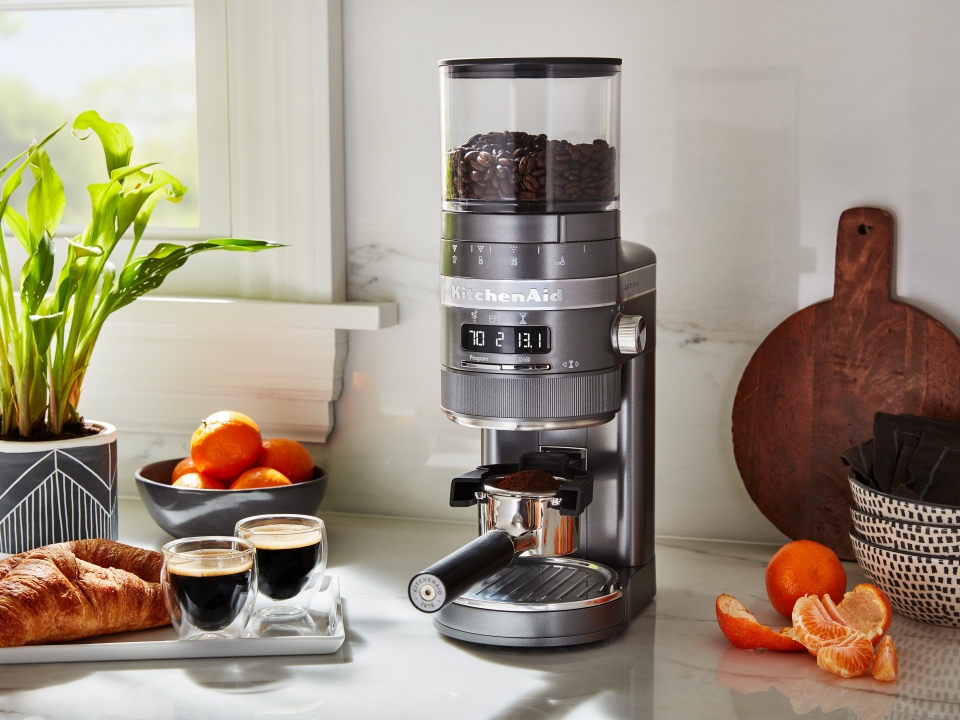 Clp-benefit-semi-automatic-coffee-machines-with-or-without-a-grinder