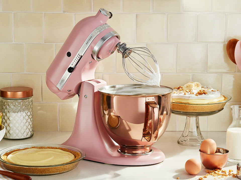 Copper cake outlet mixer