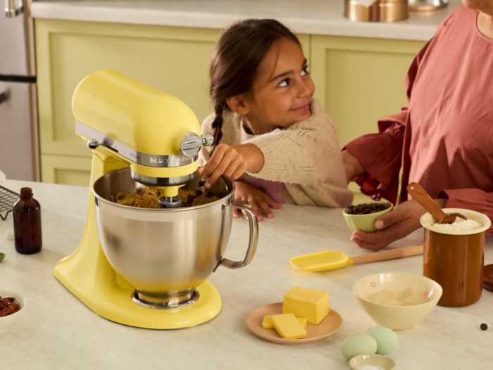 column-wrapper coty-2025 comforting daughter-willing-to-taste-recipe-directly-in-mixer-coty-butter-bowl