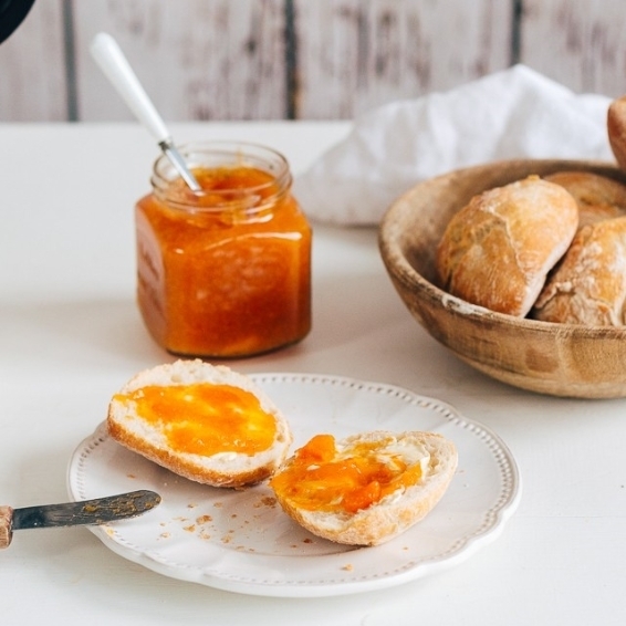 jar-of-apricot-jam-and-bread