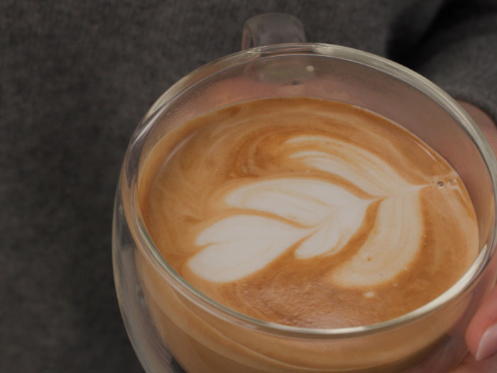 product-tips espresso-semi-auto first-drink experiment-latte-art