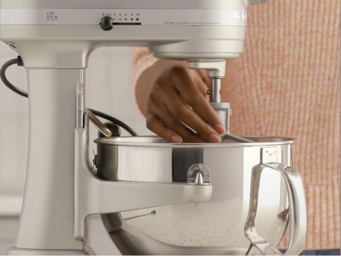 product-tips mixer-bowl-lift set-up-4