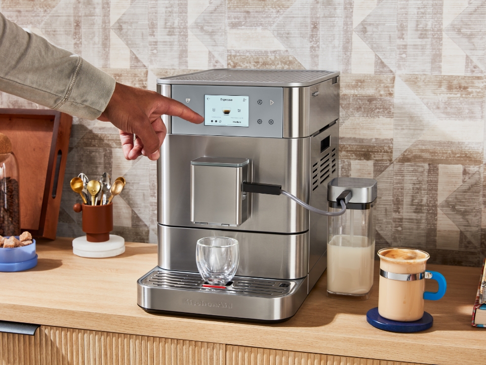 Clp-benefit-fully-automatic-espresso-coffee-machines-from-a-lungo-to-a-latte