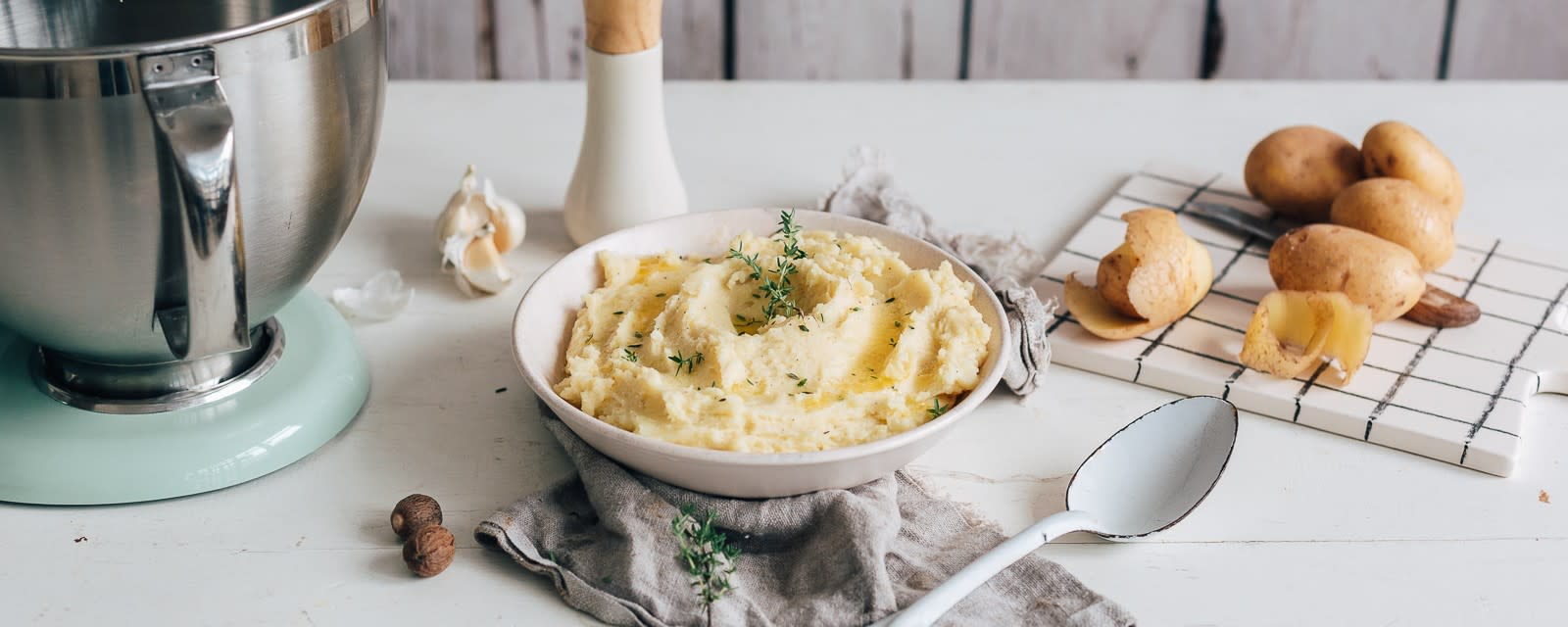 Creamy garlic mashed potatoes recipe IE KitchenAid IE