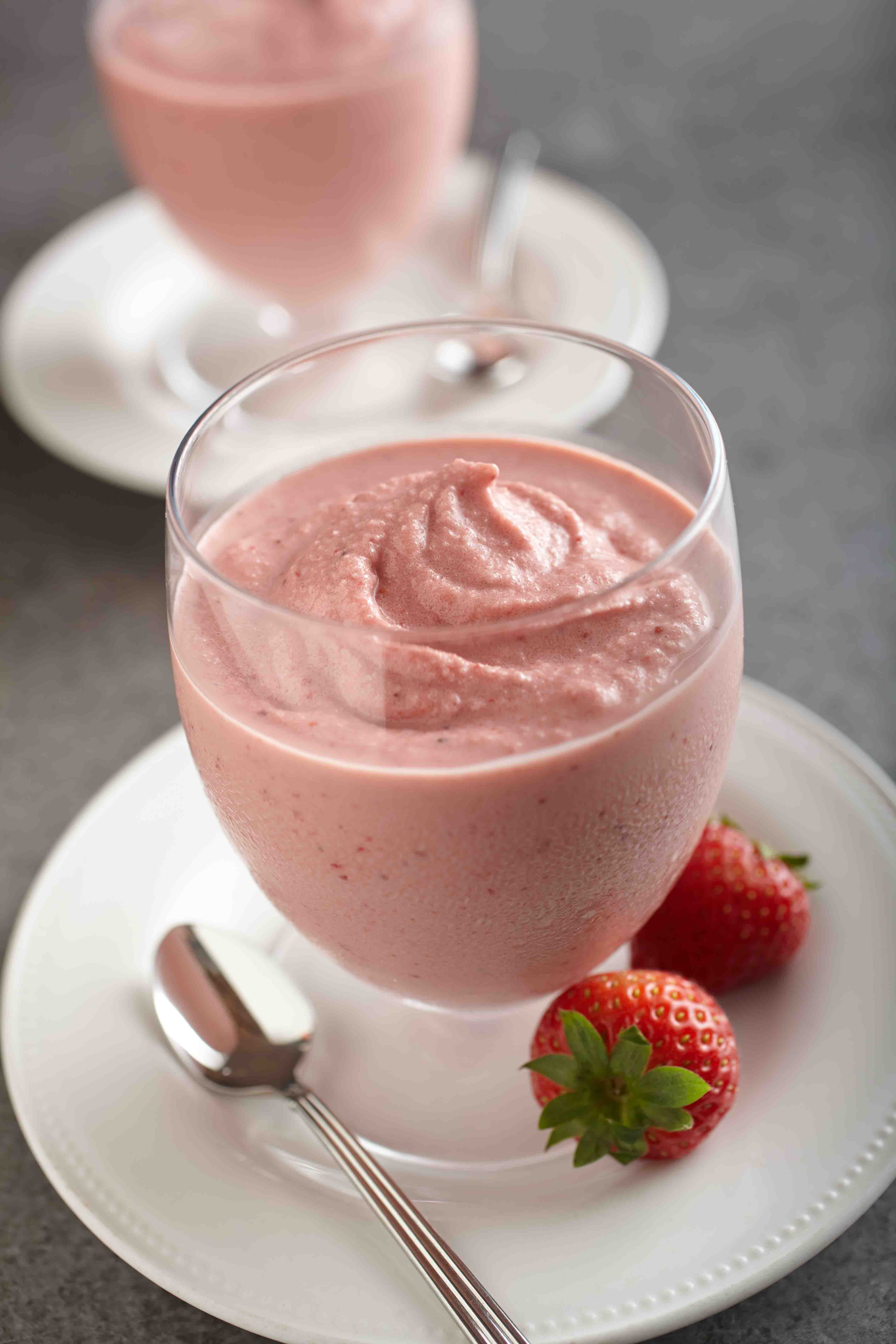 Import-Recipe - Strawberry balsamic frozen yoghurt