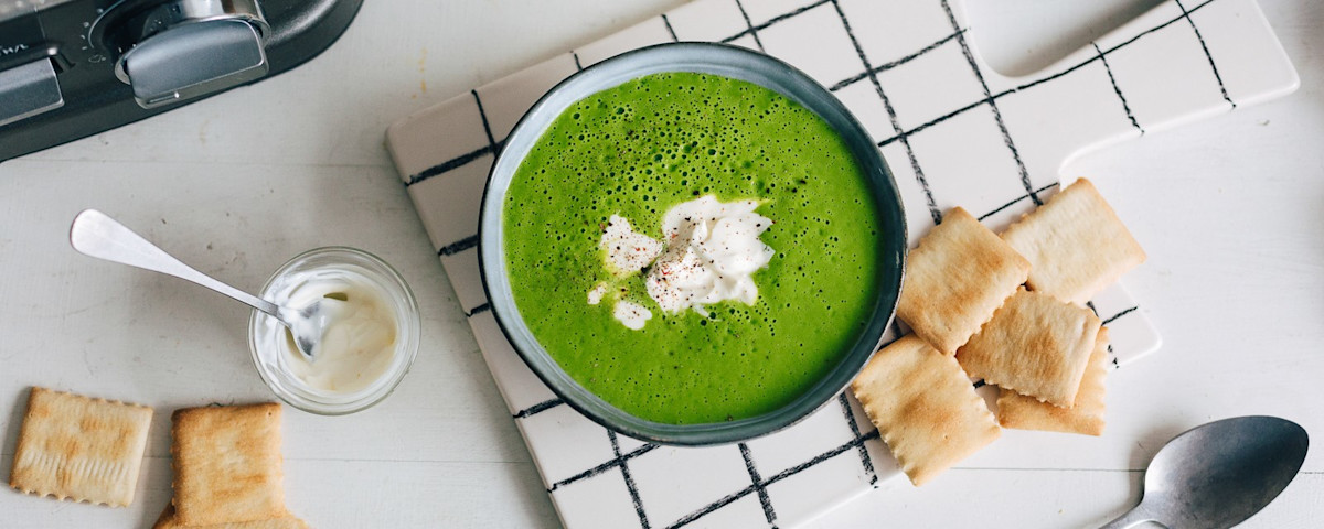 Broccoli and spinach soup | KitchenAid UK