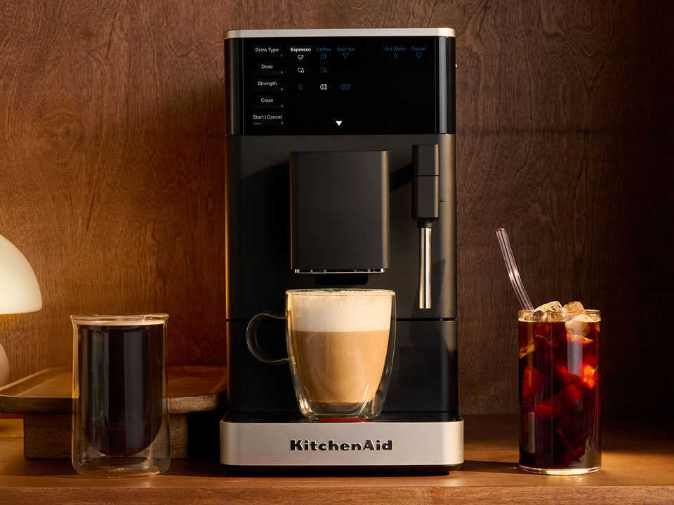 photo-left-right espresso-fully-auto-kf2 coffee-machine-with-cold-drinks-around