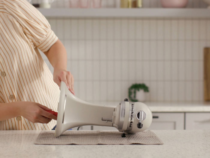 product-tips mixer-tilt-head troubleshooting-tuto adjust-neck-pin