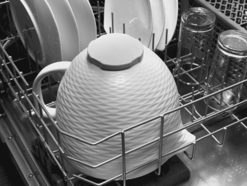 White-mixing-bowl-in-a-dishwasher
