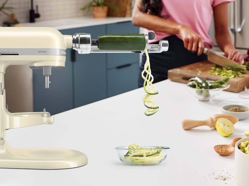 MIXER BOWLLIFT 6.6L ARTISAN Candy Apple KitchenAid