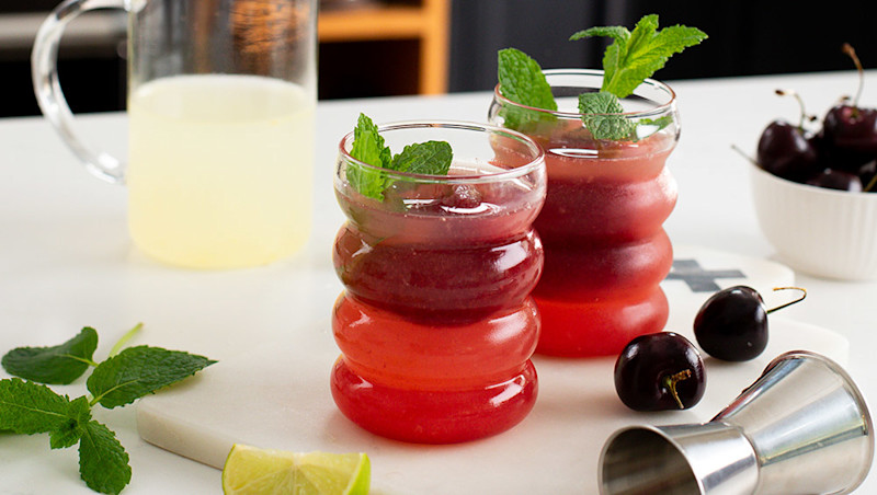 cherry-lemonade-ice-cubes
